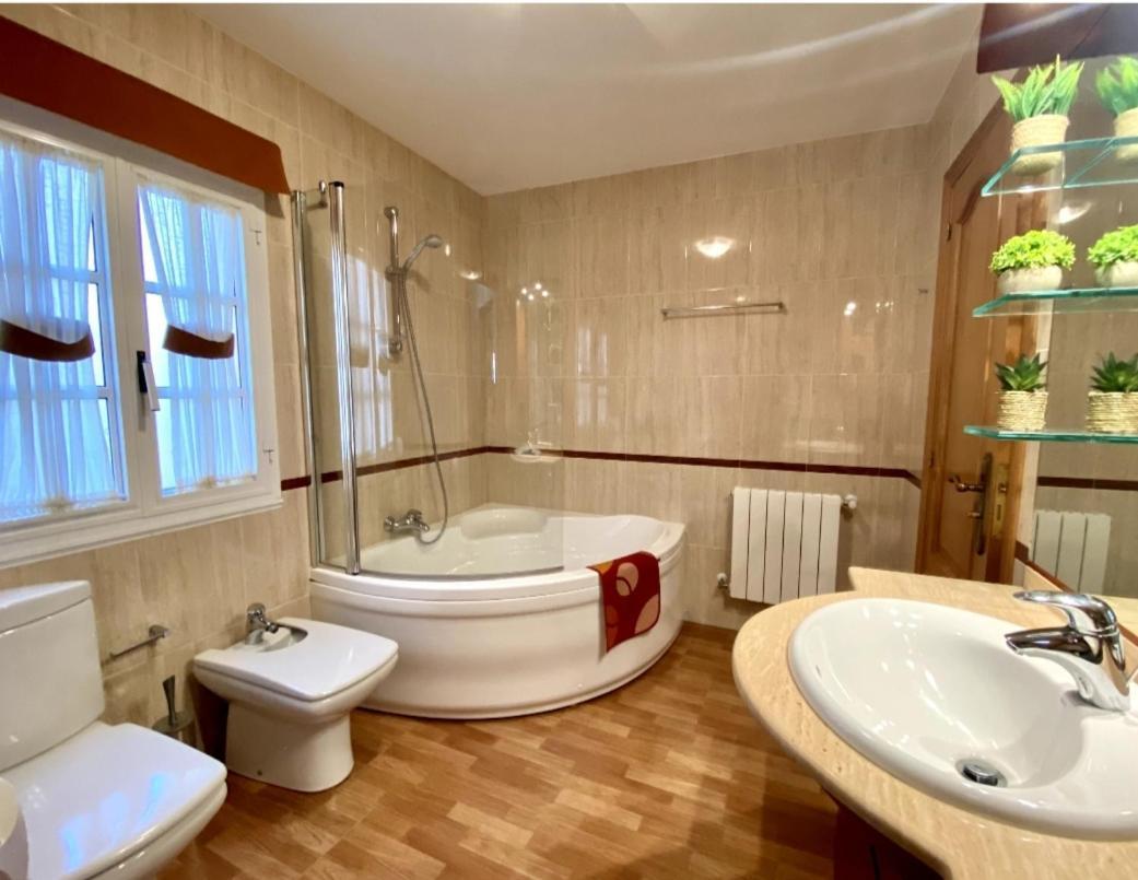 Villa Casa Outeiro Betanzos Esterno foto